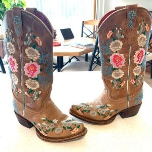 Macie Bean cowgirl boots